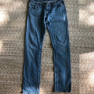 Levi Tilted 504 Jeans. Women’s Long 7. Light Wash.